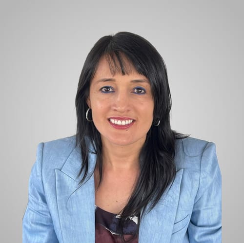 Headshot of Yenny Leon, LMHC
