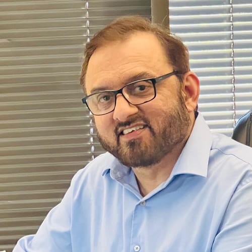 Headshot of Shamshad Haider, LPC