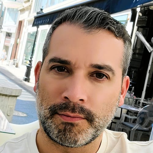 Headshot of Joel Cutter, LPC