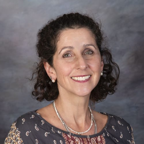 Headshot of Laura Neimark-Gizara, LCSW