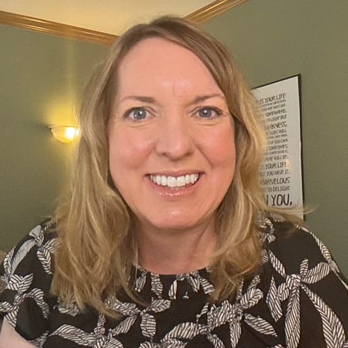 Headshot of Valerie Larson-Howard, LCSW