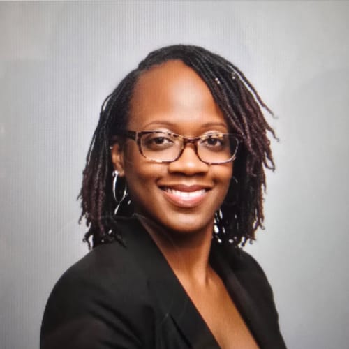 Headshot of Tawanda McPhatter, LCMHC
