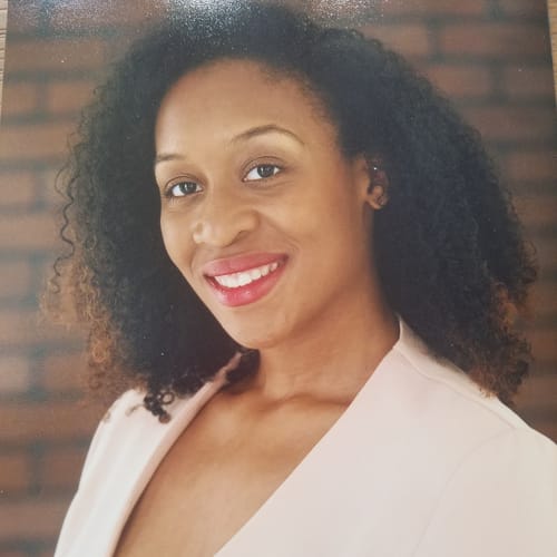 Headshot of Charisse Reid, LCSW