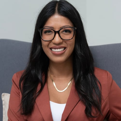 Headshot of Lisa Hernandez, LMHC