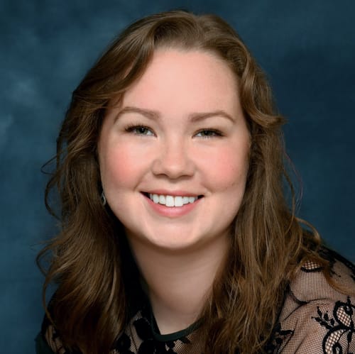 Headshot of Alyssa Scheerbaum, LPC