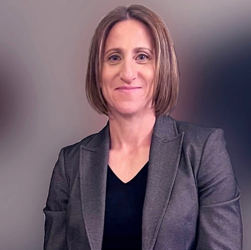 Headshot of Lali Binder, LPC