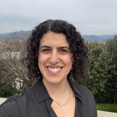 Headshot of Marisa Marinelli, LCSW