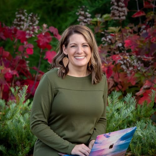 Headshot of Kelli Wright, LPCC