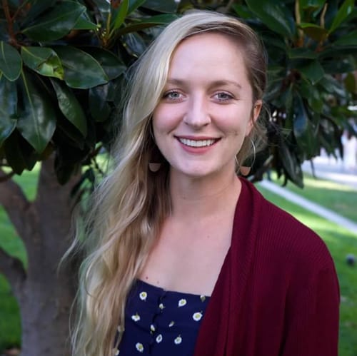 Headshot of Meaghan McVeigh, LMFT