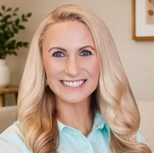 Headshot of Sara Calhoun, LCMHC
