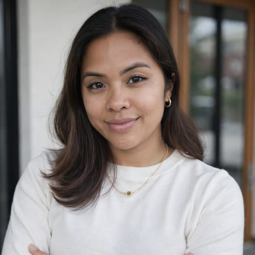 Headshot of Cassandra Castillo, LCSW