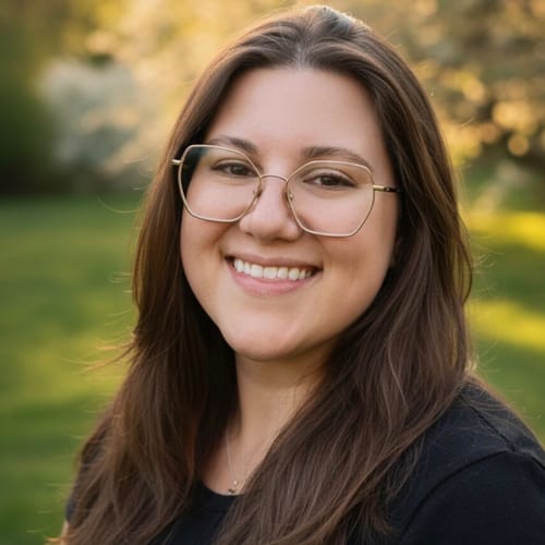Headshot of Ashley Beck, LPC