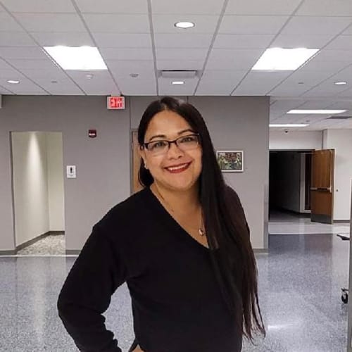 Headshot of Yolanda Ashton, LPCC
