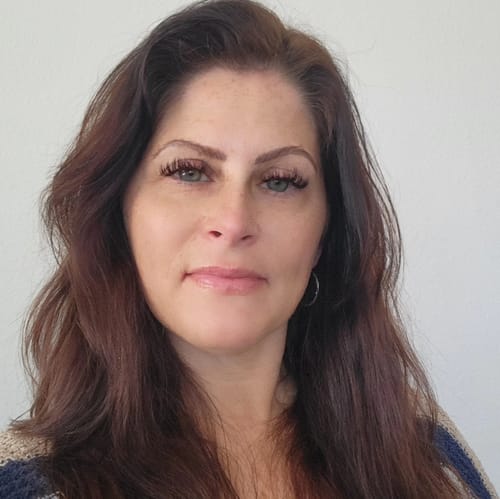 Headshot of Shannon Doty, LMFT