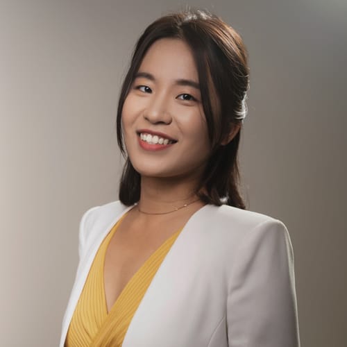 Headshot of Tess Zhao, LCSW_OUT_OF_STATE