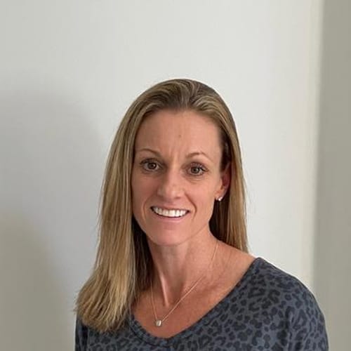 Headshot of Melissa Bakas, LCSW