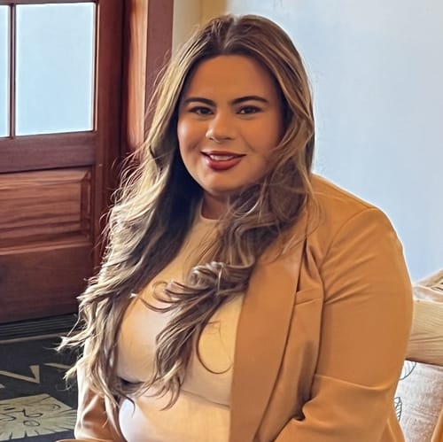 Headshot of Julieth Arellano Gaona, LCSW