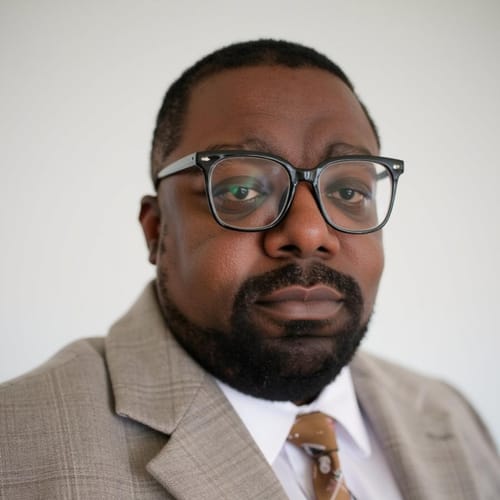 Headshot of Eddie Journey, LMHC