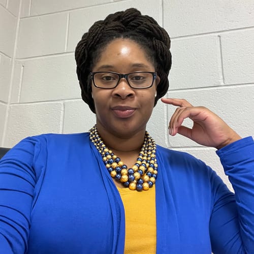 Headshot of Shaqueal Stevens, LICSW