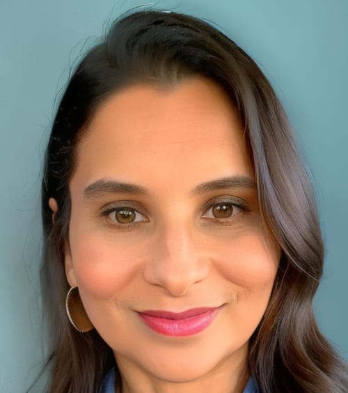 Headshot of Rikki Bullard, LCMHC