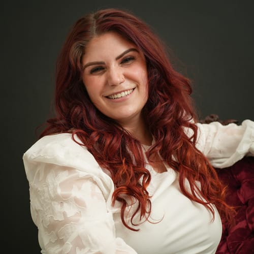 Headshot of Julia Schiffman, LCSW