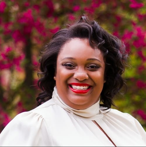 Headshot of LaKeisha Poole, LMHC
