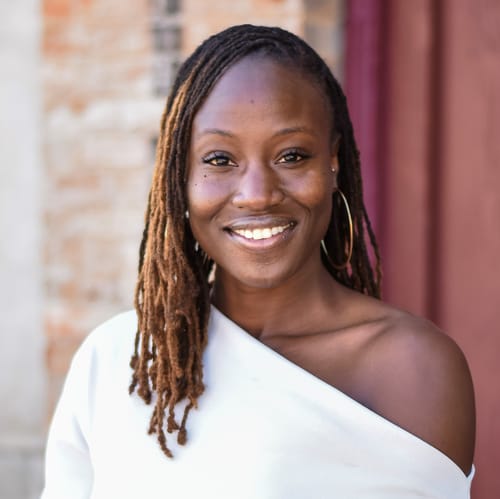 Headshot of Ashlee Holsey, LPC