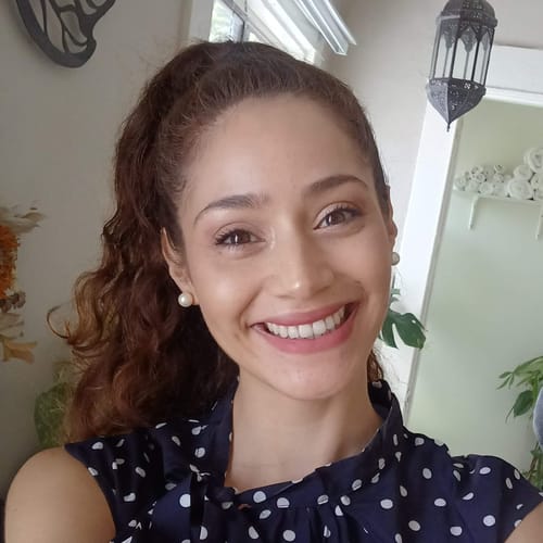 Headshot of Shantall Prado, LCSW