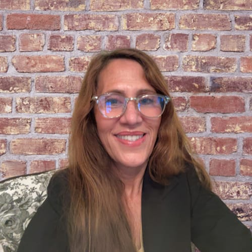 Headshot of Cindy Forster-Fueredi, CP