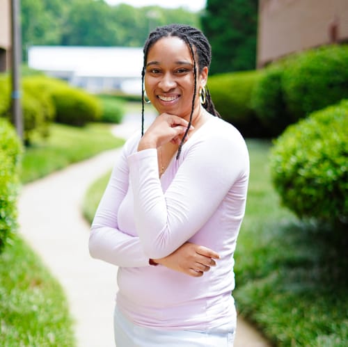 Headshot of Jazmine Crumpton, LCMHC