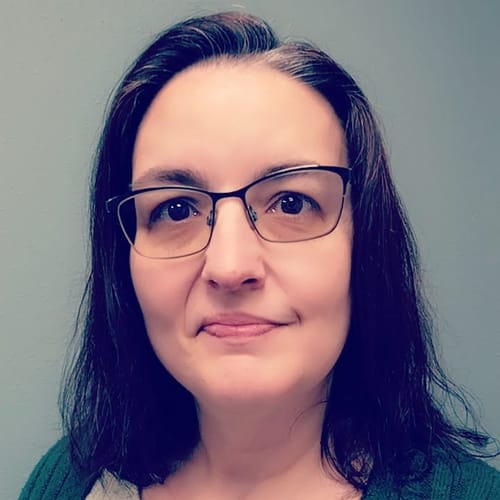 Headshot of Rena Hoskins, LCPC