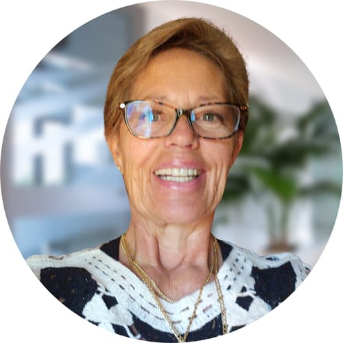 Headshot of Debra Matthews-Robinson, LCSW