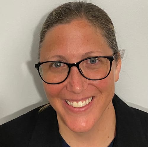 Headshot of Amy Pfeffer, LCSW