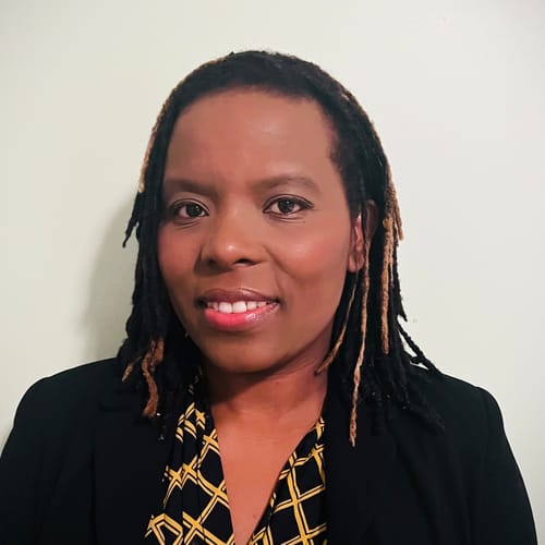 Headshot of Winnie Momanyi, NP