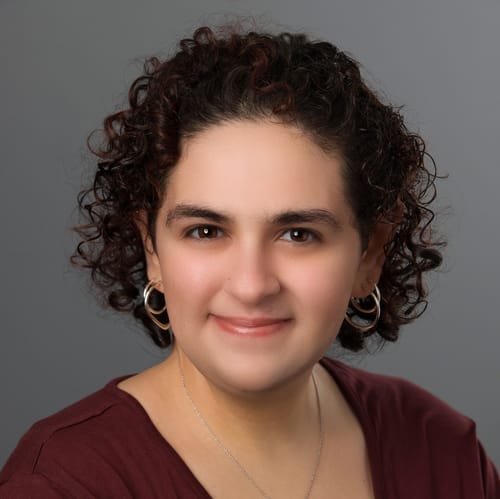 Headshot of Erin O'Connell, LMHC
