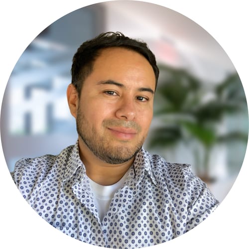Headshot of Fernando Macias, LMFT