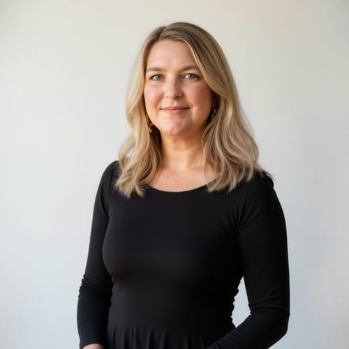 Headshot of LeeAnne Poloronis, LMHC_OUT_OF_STATE