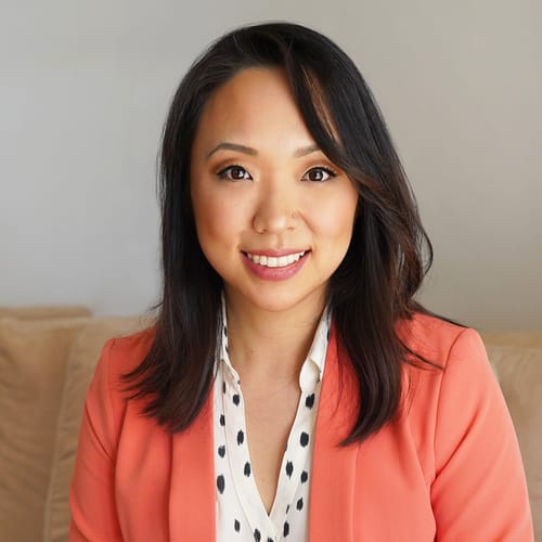 Headshot of Caroline Enciso, LMFT