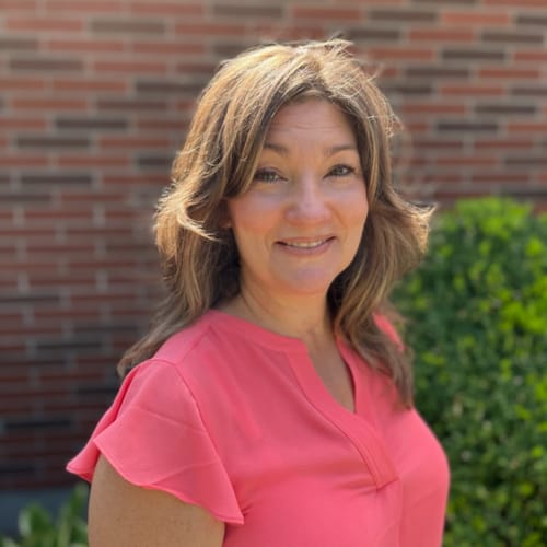Headshot of Lauren McDonald Carway, LCSW