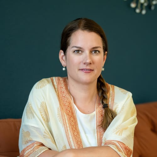 Headshot of Tracy Dubray, LCSW