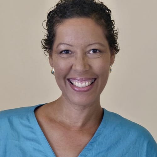 Headshot of Jetaun DeArman, LMFT