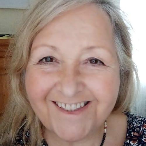 Headshot of Eva Lucht, LCPC