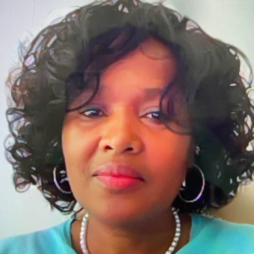 Headshot of DeAntonie Price, LPC