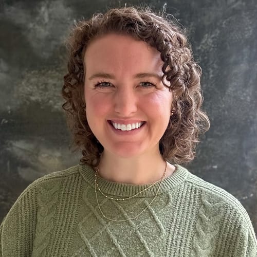 Headshot of Meredith Nunnelly, LCSW