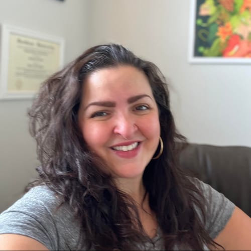 Headshot of Stephanie Cedeno, LCSW