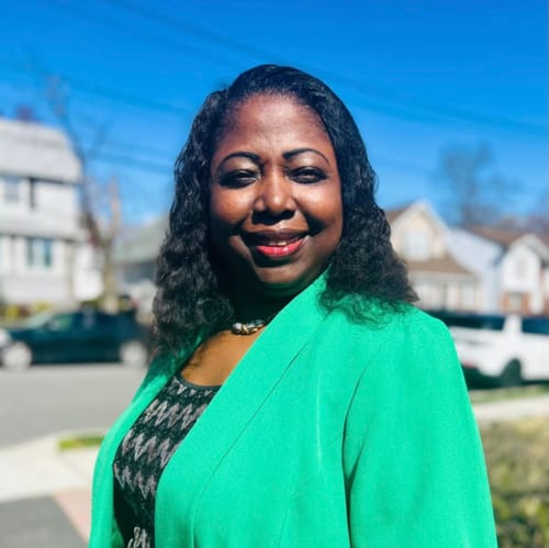 Headshot of Juliet Ajayi, APN