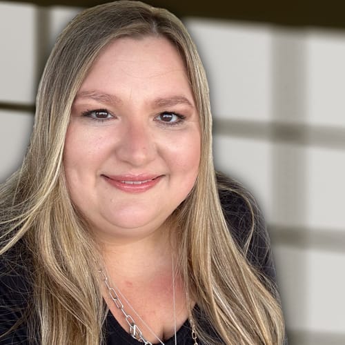 Headshot of Dayna Philpot, LPC