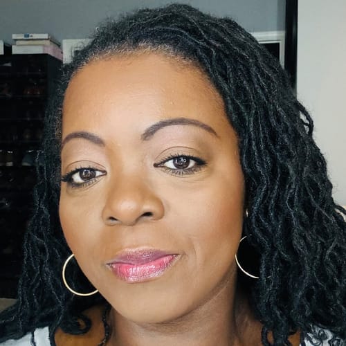Headshot of Akua Amponsah-Adjei, NP