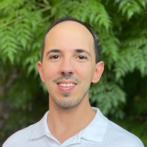 Headshot of Zachary Richmond, LPC