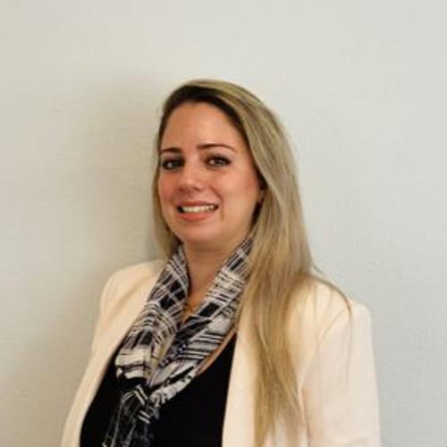 Headshot of Mahsa Hamedani-Chadorchi, LMFT